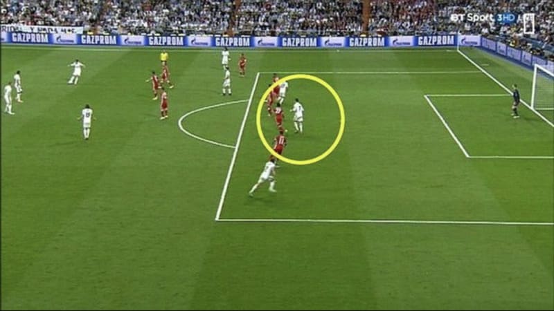 Phân biệt việt vị chủ động và việt vị thụ động